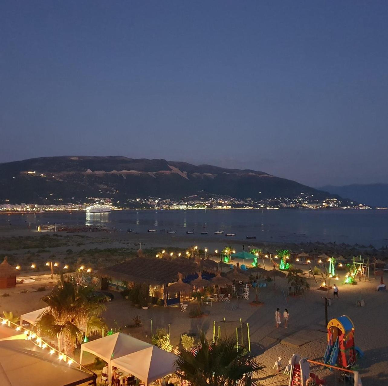 Soleil Apartment With Sunbed & Umbrella Vlorë Extérieur photo